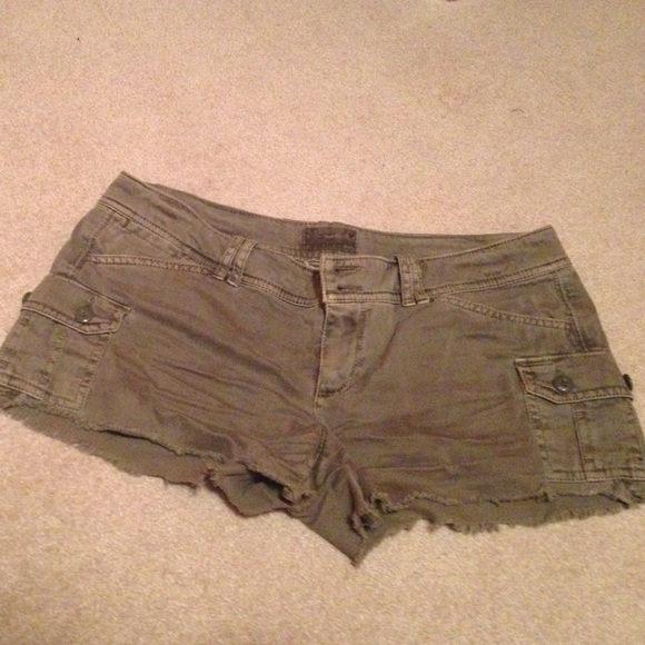 size 4 American Eagle shorts