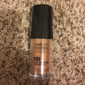 Make up forever had foundation