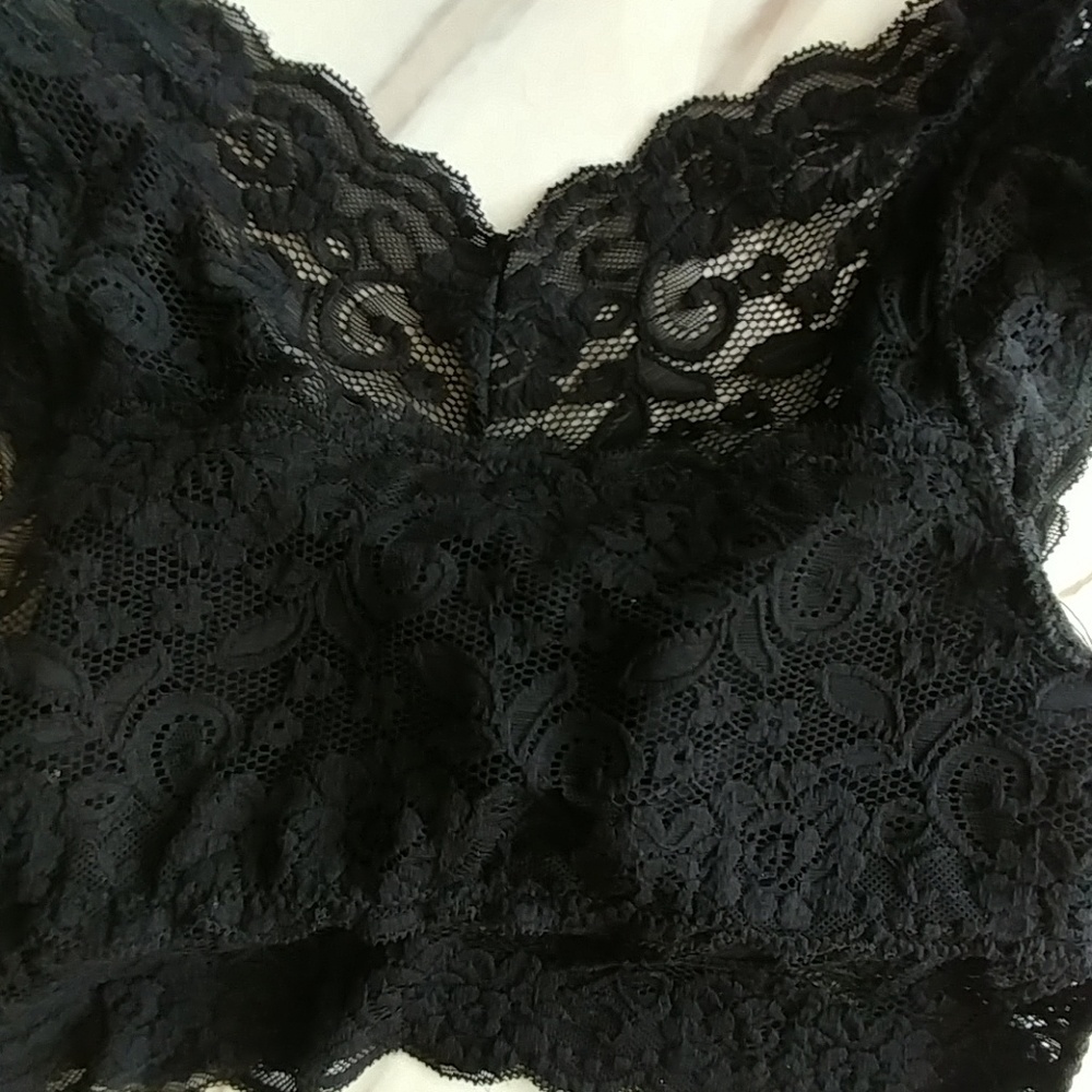 New bralette under 25 - Picture 2 of 2