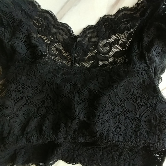 New bralette under 25 - Picture 2 of 2