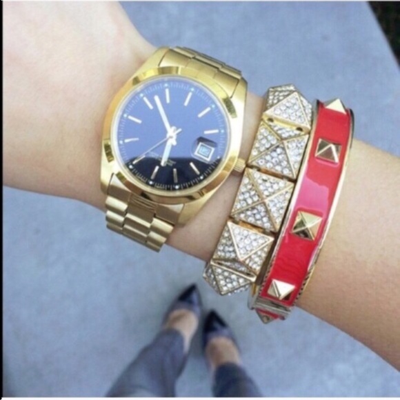 Pave Pyramid Bracelet - Picture 3 of 5