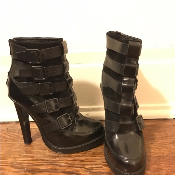 Widow Maker barely worn