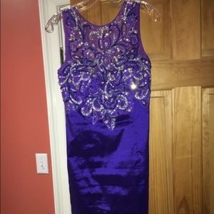 MacDuggal Satin Size 6 Royal Purple Dress.