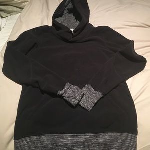 Black fleece Lululemon pullover w/ hoodie. Size 4