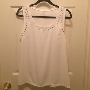 New York and Company tank