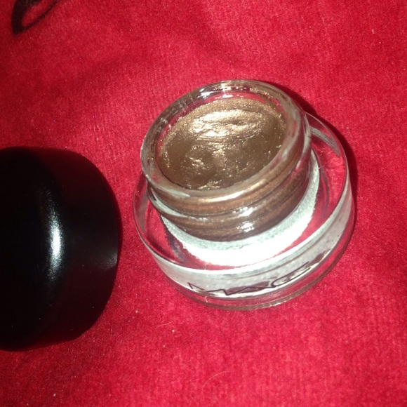 MAC fluidline 'Our Secret' liner