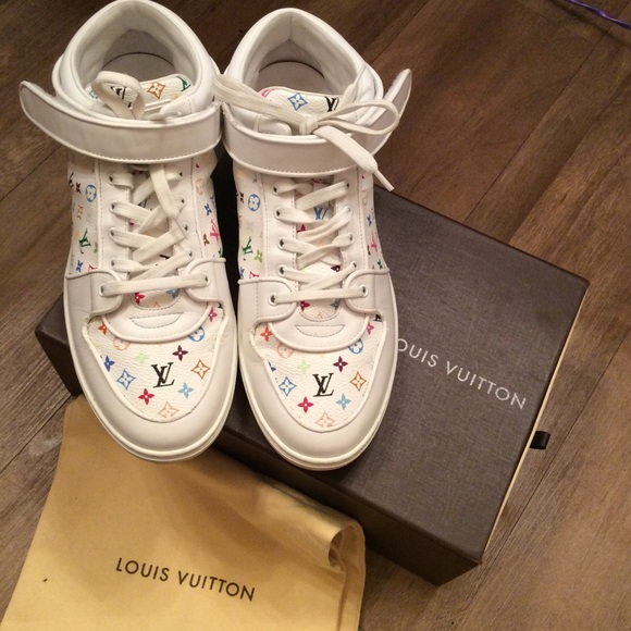 Amazing Louis Vuitton sneakers - Picture 1 of 4