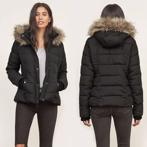 🚨Final🚨 A&F Premium Puffer Jacket