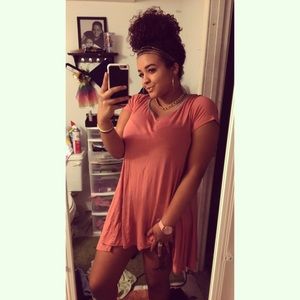 Meet your Posher, Devin