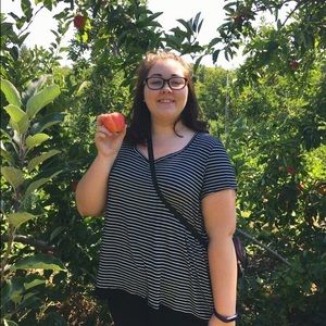 Meet your Posher, Ashley