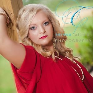 Meet your Posher, Dakota