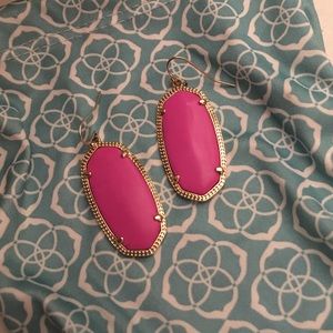 Kendra Scott. Elle.