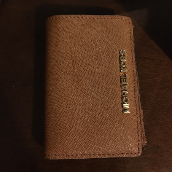 Michael kors wallet