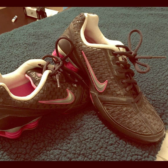 Woven Nike Shox