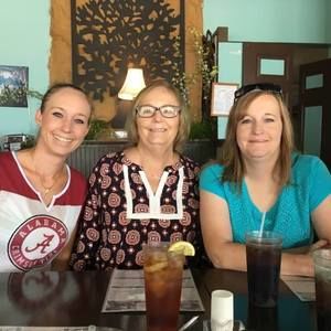 Meet your Posher, Lauren