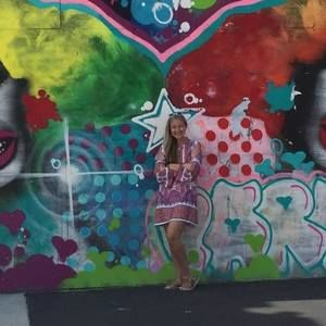 Meet your Posher, Dara