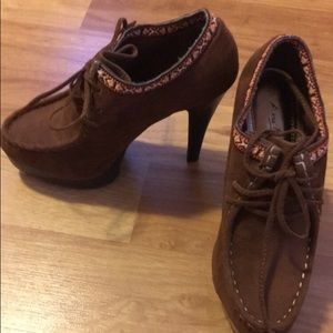Brand new brown booties Brand new brown booties