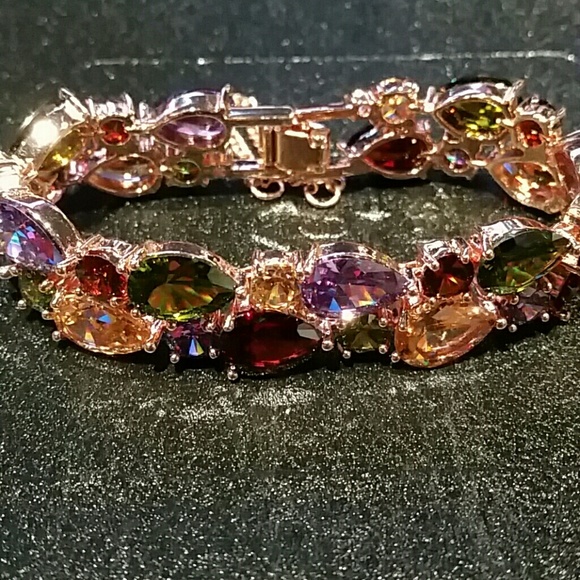 Gorgeous 18K Rose Gold Filled Bracelet, 7 inches