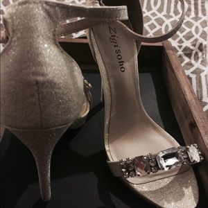 Diamond, light Gold Heels