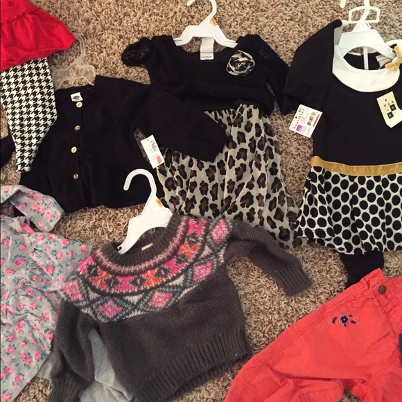 Bundle of toddler 12 m clothes girl - Picture 2 of 3