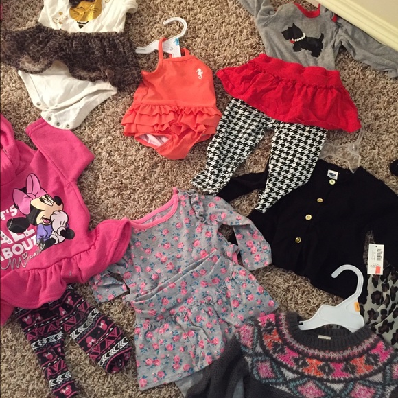 Bundle of toddler 12 m clothes girl - Picture 3 of 3