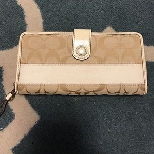 Coach wallet