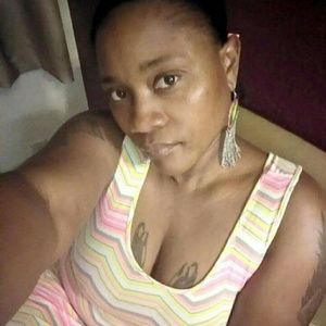 Meet your Posher, Helen