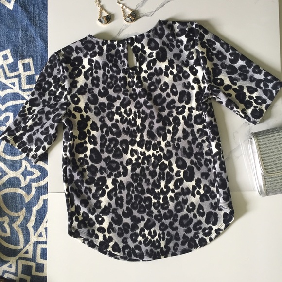 💋 Leopard top💋 - Picture 3 of 4