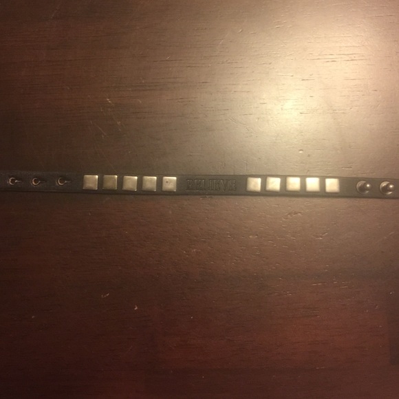 3 Bracelets - Picture 4 of 4