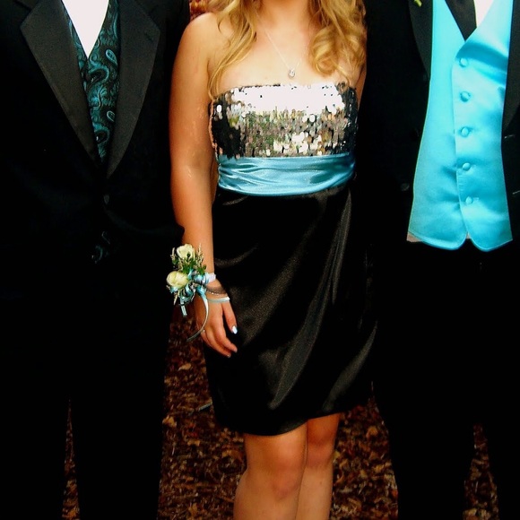 Strapless Formal Dress