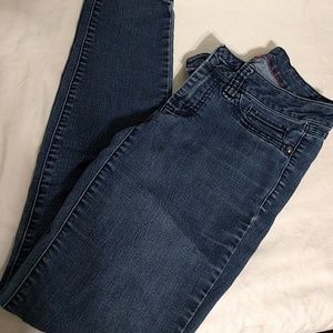 Free w/purchase! 2R Elle Skinny Jeans