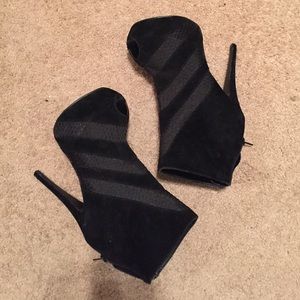 Suede black ankle platforms