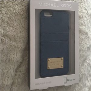 Michael Kors iPhone 6/6s Wallet Case