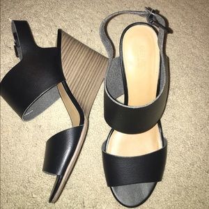 Open toed wedges