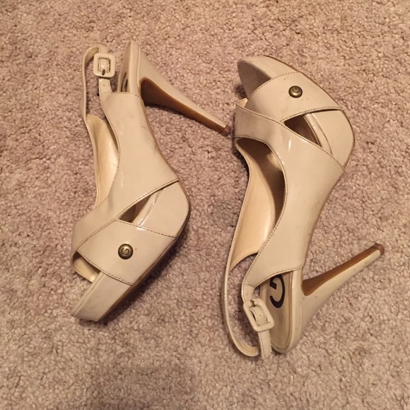 Nude sling back pumps