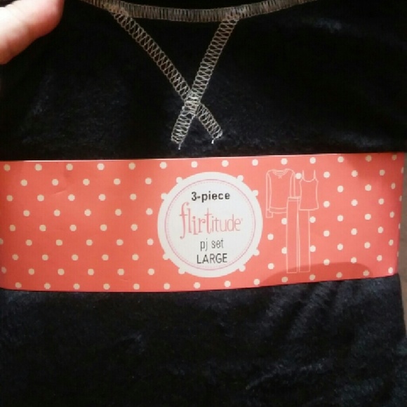 3 piece fleece pj set.
