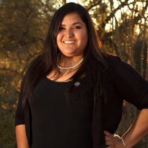 Meet your Posher, Roxanne