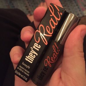 NWT Benefit They're Real Mascara Mini