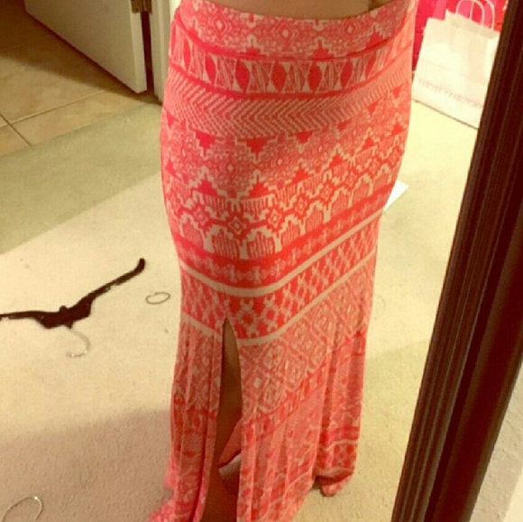 Tribal print maxi skirt