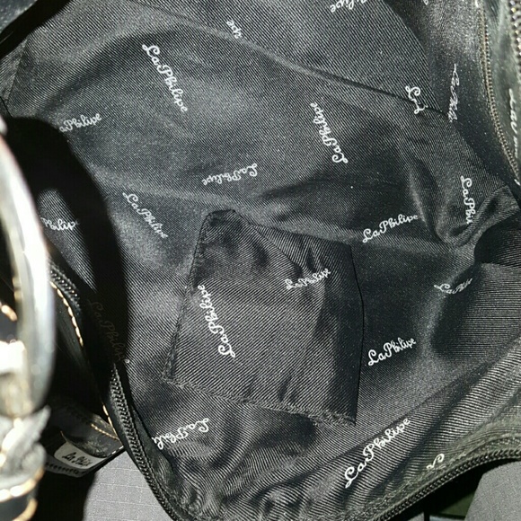 La Pailipe Black Patent Leather Shoulder Purse - Picture 3 of 4