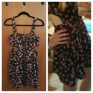 Black & Floral Cutout Zip-up Dress (UK Size 12)