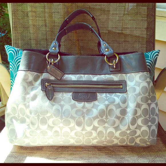 Lovely Coach satchel style bag
