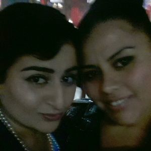 Meet your Posher, Roxana