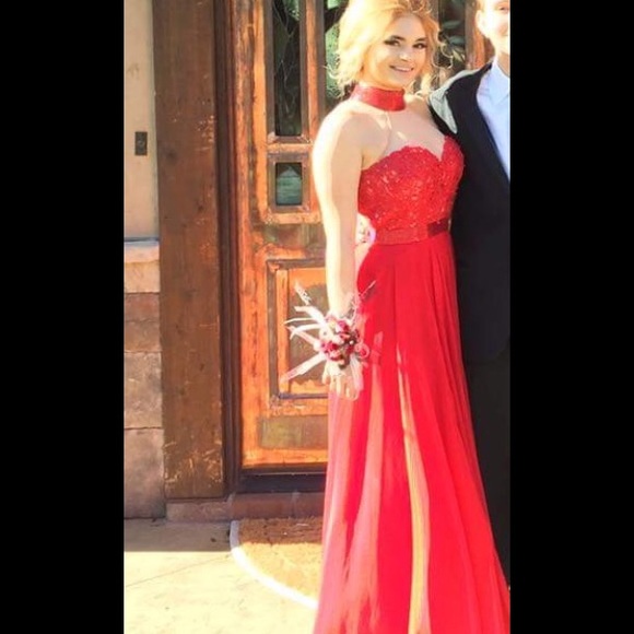 Sherri Hill Red prom dress