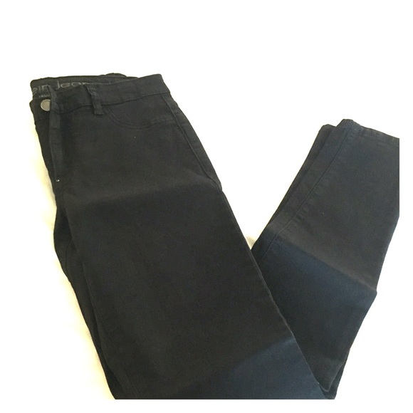 Calvin Klein Pants - ⚡️Flash Sale⚡️ Calvin Klein size 6