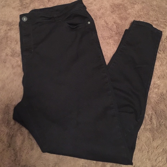 Black High Waisted Skinny Jeans