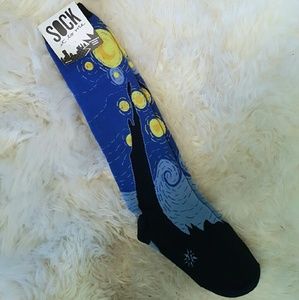 NWT Starry Night Van Gogh Knee-high Socks