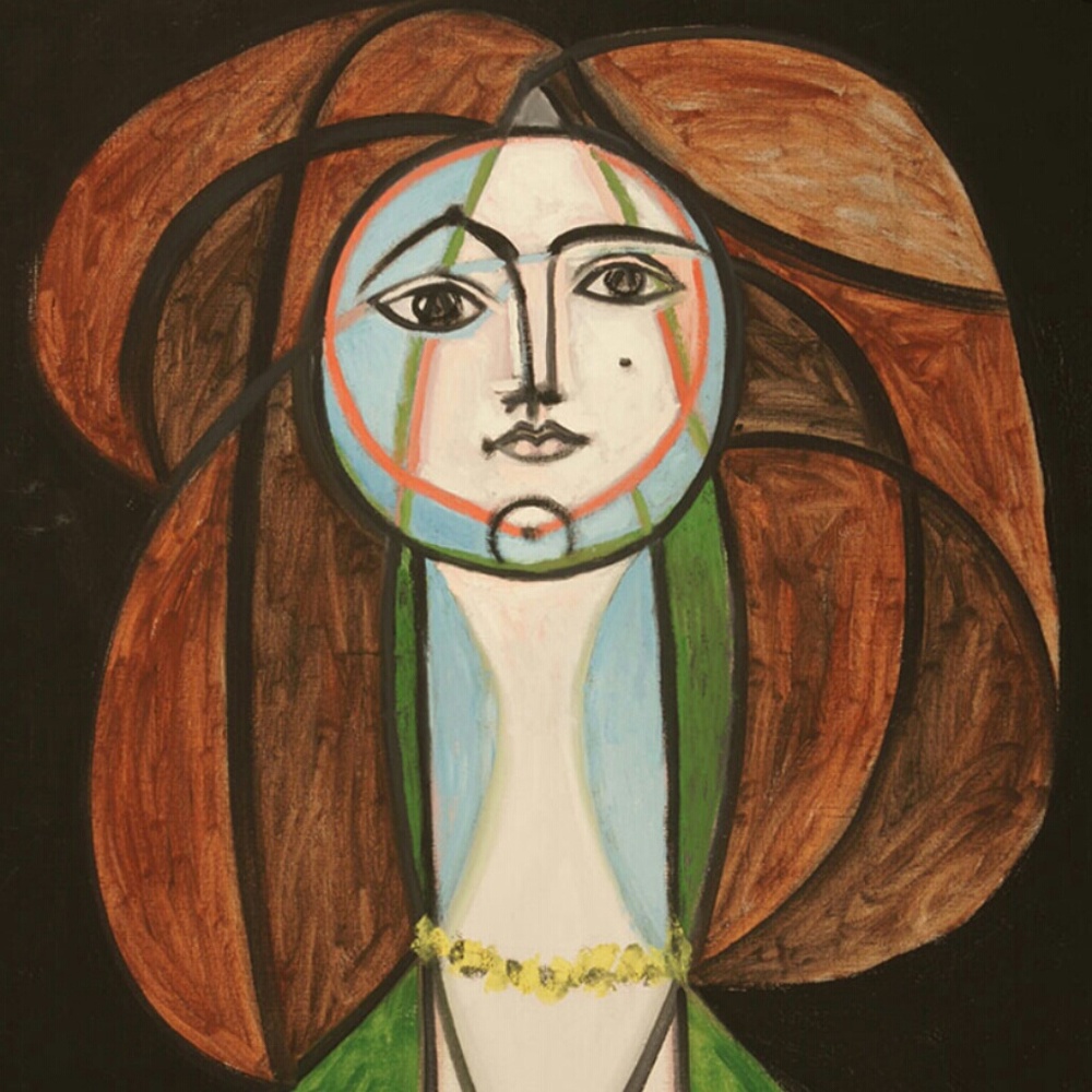 Meet your Posher, Agatha Moustafa