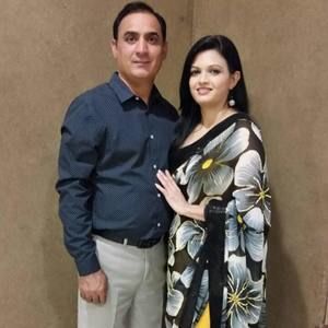 Meet your Posher, Zohra