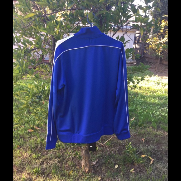 💝NIKE ROYAL BLUE. BLOW OUT SALE TODAY 😘 - Picture 3 of 3